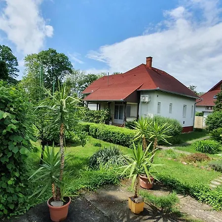 Holiday home Fagreci Balatonmariafurdo